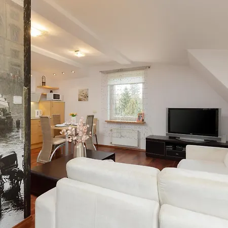 Quiet Bemowo House With Garden By Renters * Varšava