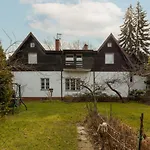 Quiet Bemowo House With Garden By Renters Ferienhaus *