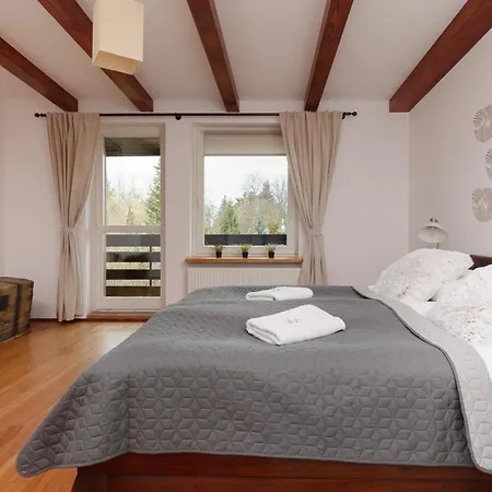 Quiet Bemowo House With Garden By Renters Warschau