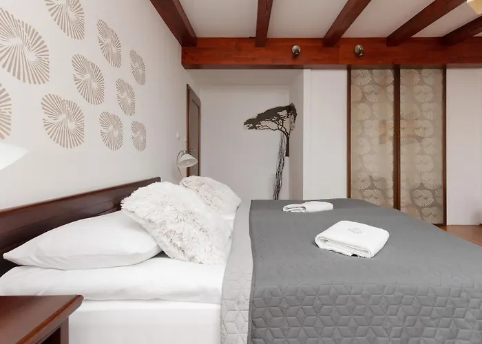 Quiet Bemowo House With Garden By Renters Tatil Evi *