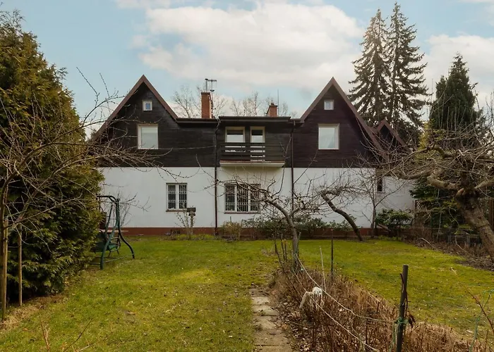 Quiet Bemowo House With Garden By Renters Tatil Evi *