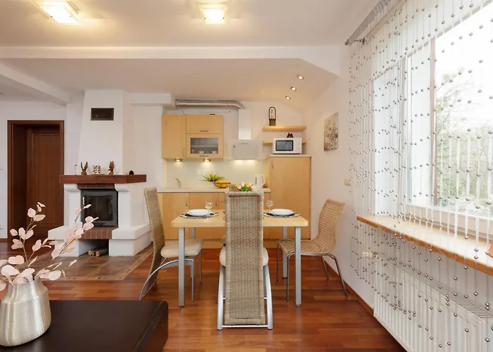 Quiet Bemowo House With Garden By Renters