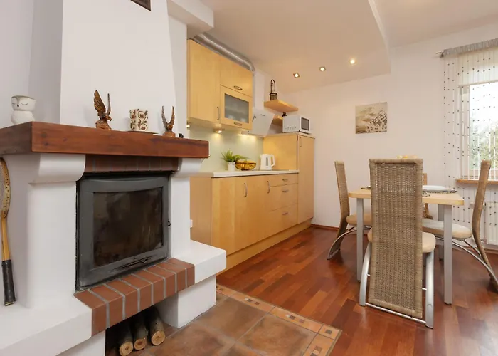 Quiet Bemowo House With Garden By Renters *